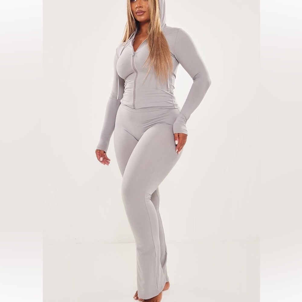 Pretty Little Thing Tracksuit - 4
